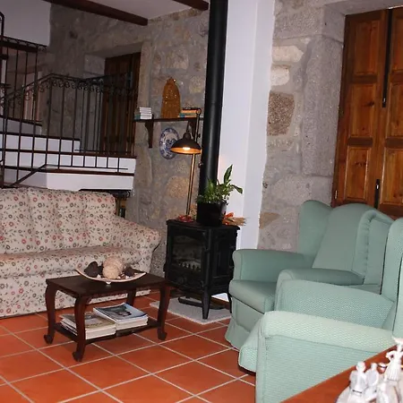 Фермерский дом Casa Do Nato -turismo Rural Виана-ду-Каштелу