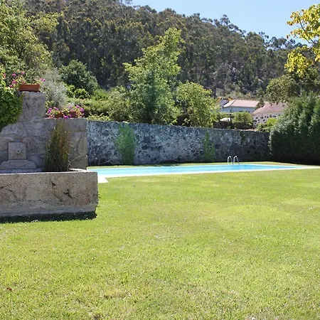 Фермерский дом Casa Do Nato -turismo Rural Виана-ду-Каштелу